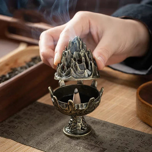 Vertical Mini Alloy Incense Burner – Hollow Portable Holder for Aromatherapy & Desk Decor